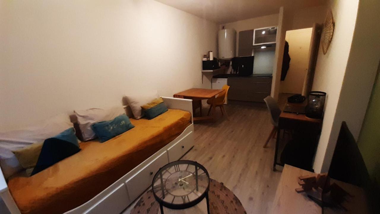 Studio 202 Au 15 Rue Battant A Безансон Экстерьер фото